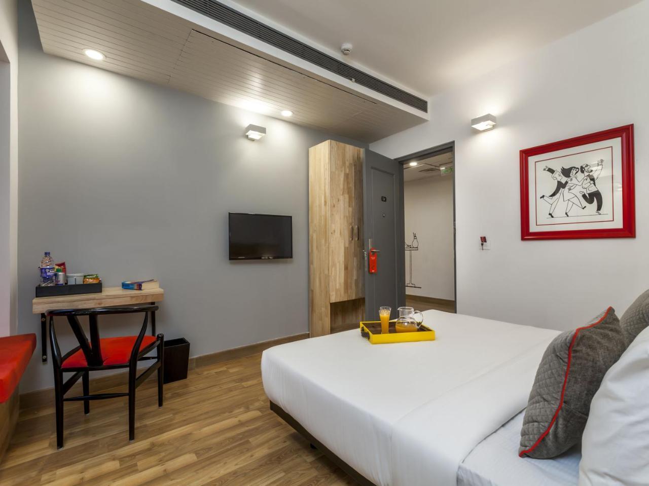 Oyo Townhouse 11 Esplanade Otel Kalküta Dış mekan fotoğraf