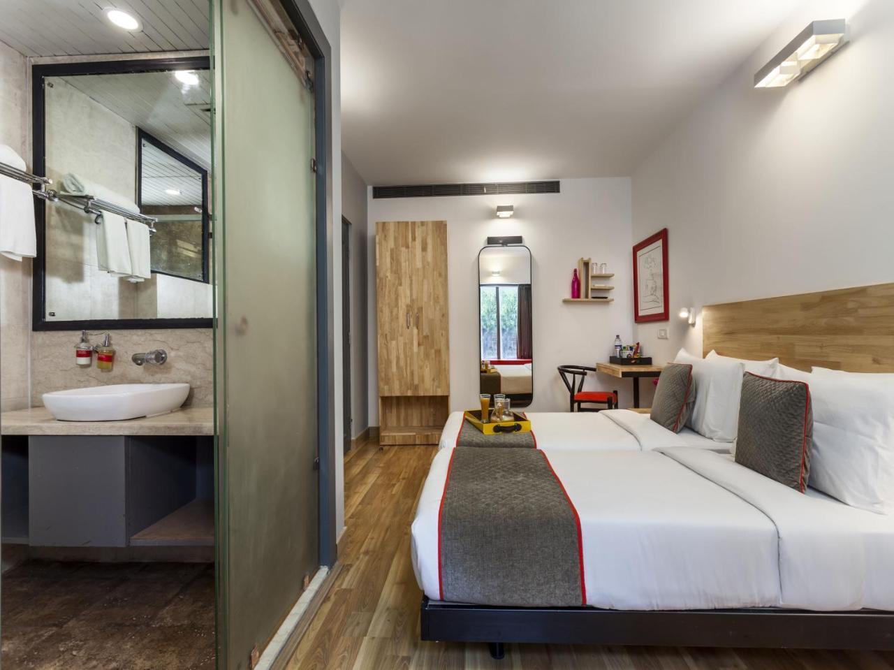 Oyo Townhouse 11 Esplanade Otel Kalküta Dış mekan fotoğraf