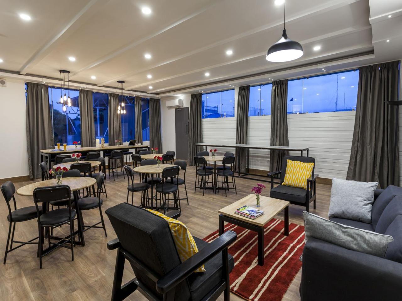 Oyo Townhouse 11 Esplanade Otel Kalküta Dış mekan fotoğraf