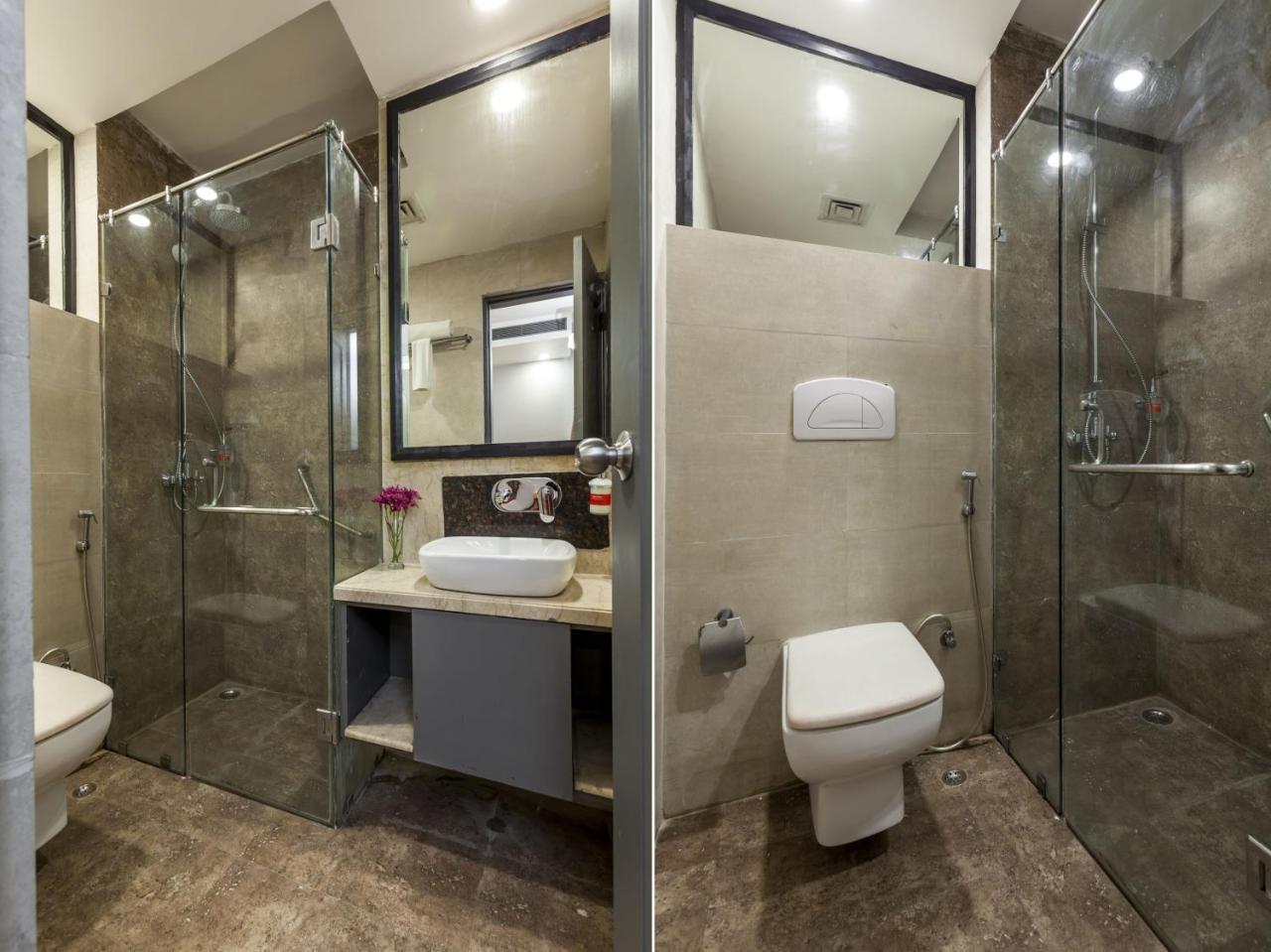 Oyo Townhouse 11 Esplanade Otel Kalküta Dış mekan fotoğraf