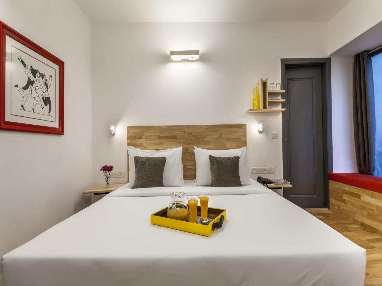 Oyo Townhouse 11 Esplanade Otel Kalküta Dış mekan fotoğraf