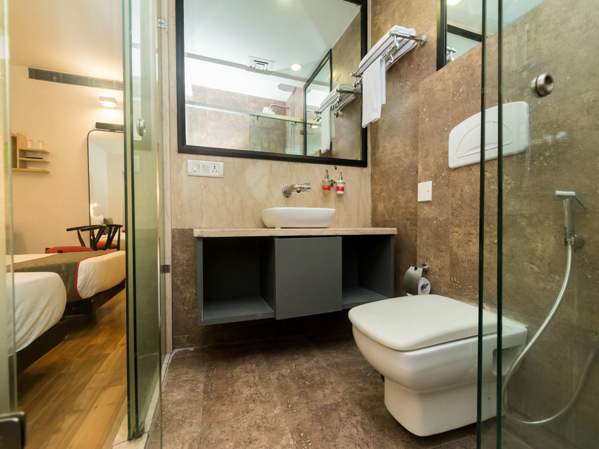 Oyo Townhouse 11 Esplanade Otel Kalküta Dış mekan fotoğraf